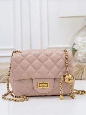 Blush Quilted Shoulder Bag with Gold Chain